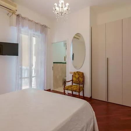 Alojamento de Acomodação e Pequeno-almoço Ai Marinai 4*