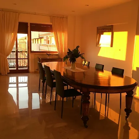Alojamento de Acomodação e Pequeno-almoço Ai Marinai 4*